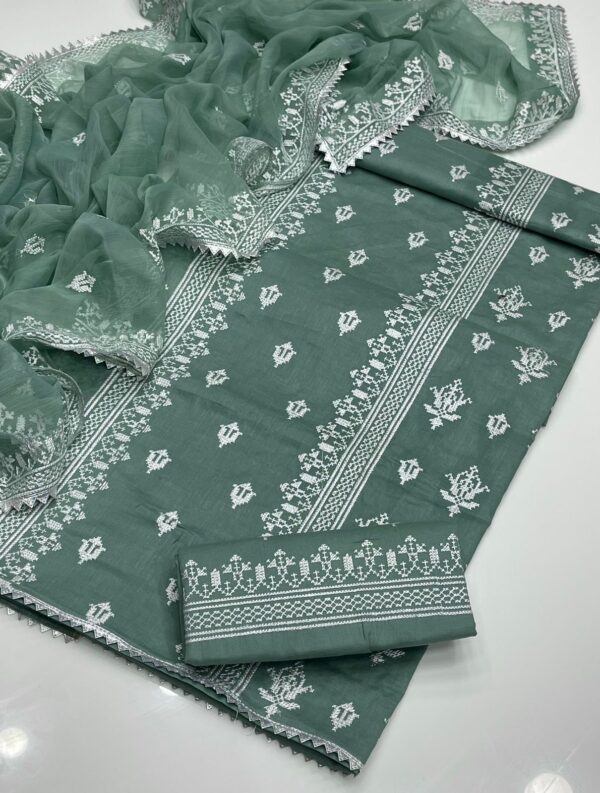 Unstitch Lawn 3 PC