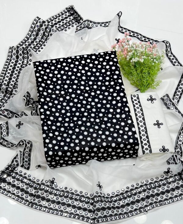Unstitch Lawn 3 PC