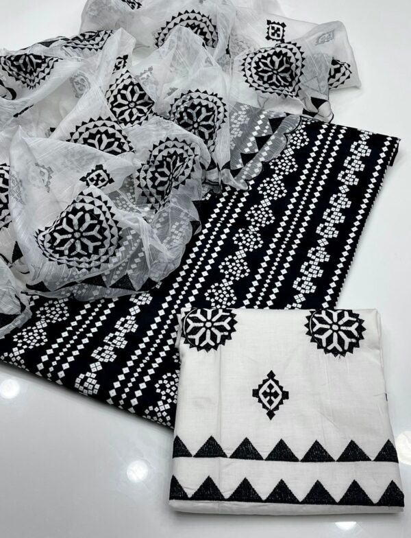 Unstitch Lawn 3 PC