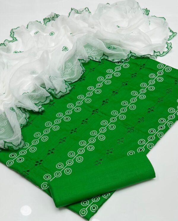 Unstitch Lawn 3 PC (Independence Day Special)